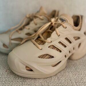 adidas UNISEX CLIMACOOL Chunky Design and Breathable Upper